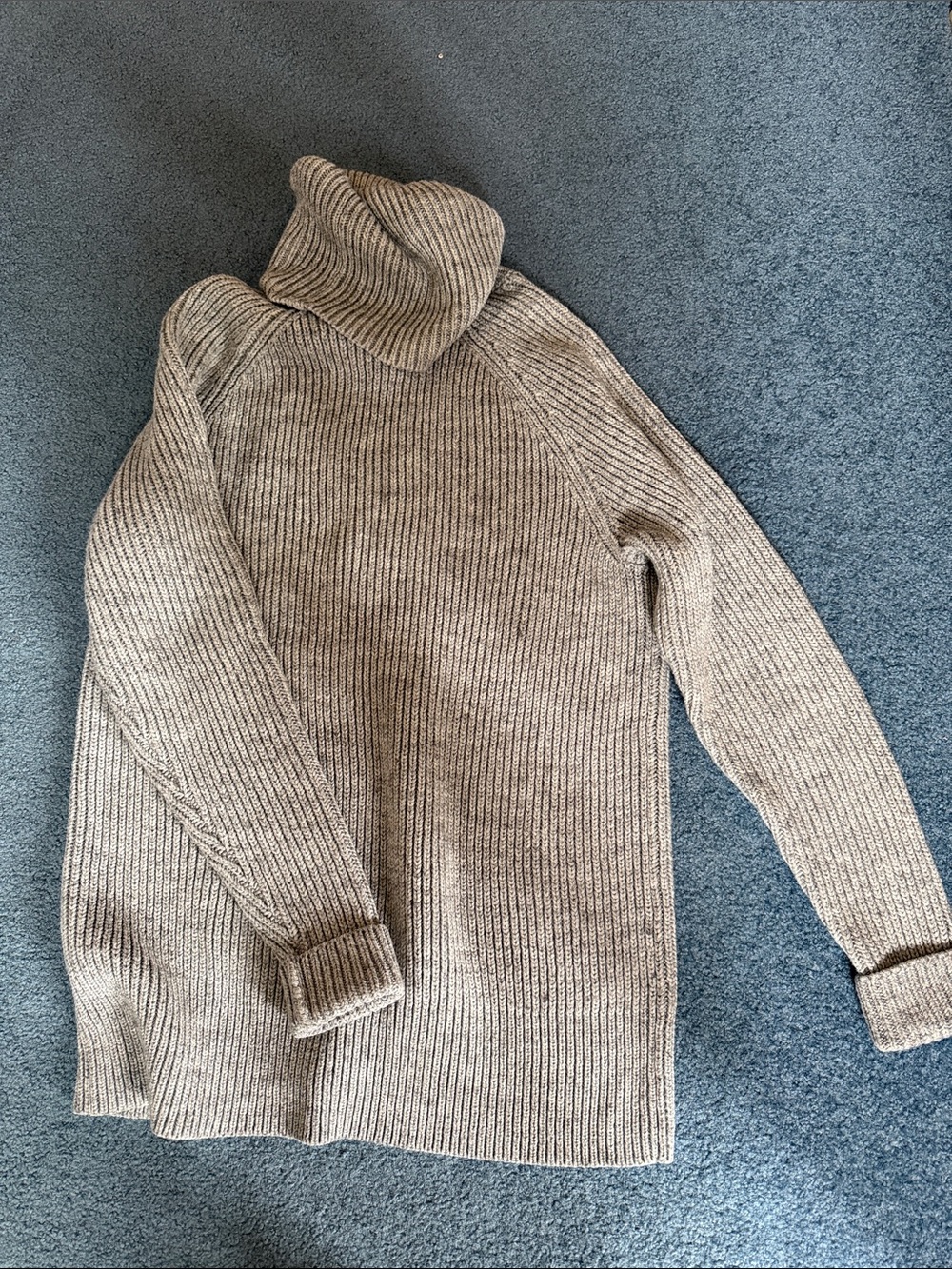 H&M Ribbed Turtleneck Sweater in Light Gray